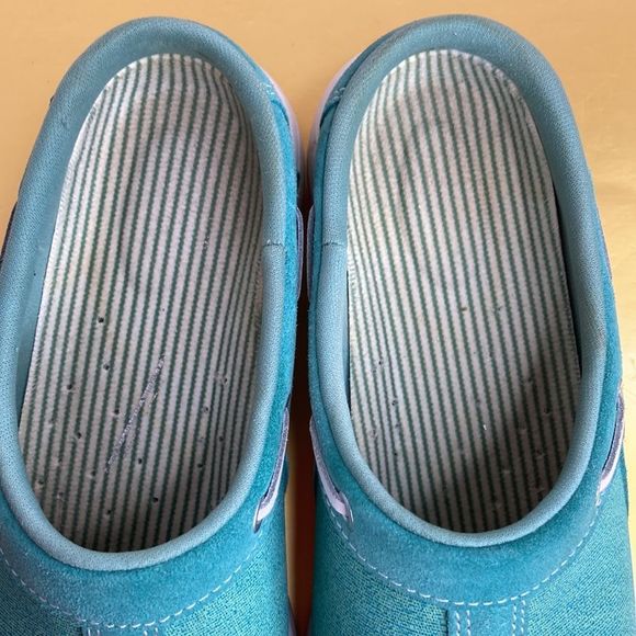 Easy Spirit Shoes Clogs Travelport Round Toe Clogs Slip On Shoes - Picture 9 of 10